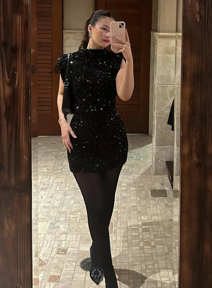 Lorven™ Omuz Vatkalı Parlak Mini Elbise