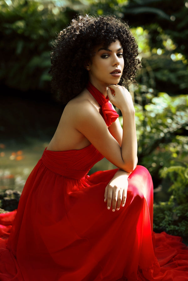 Lorven™ Asimetrik Boyundan Bağlamalı Yaka Katmanlı A Kesim Abiye